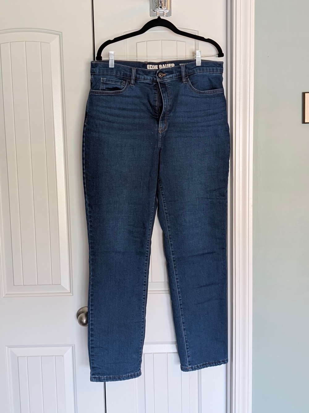 Eddie Bauer Women's Dark Indigo Fleece Lined High-Rise Straight Jeans